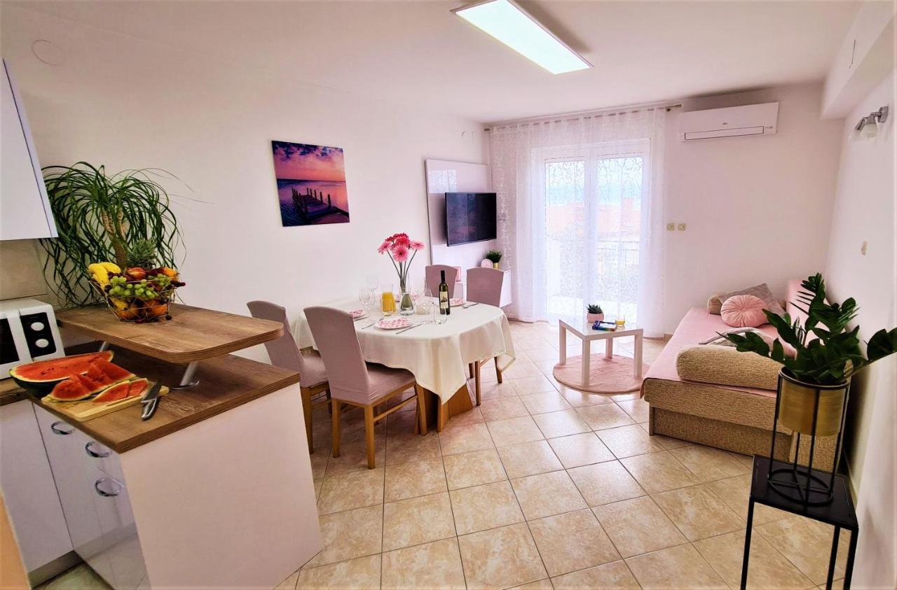 Apartment Karamarko Malinska Extérieur photo