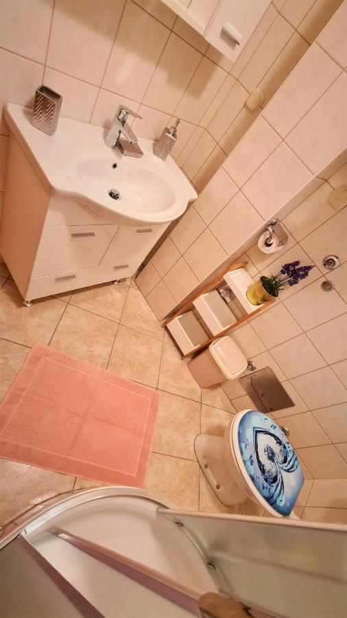 Apartment Karamarko Malinska Extérieur photo